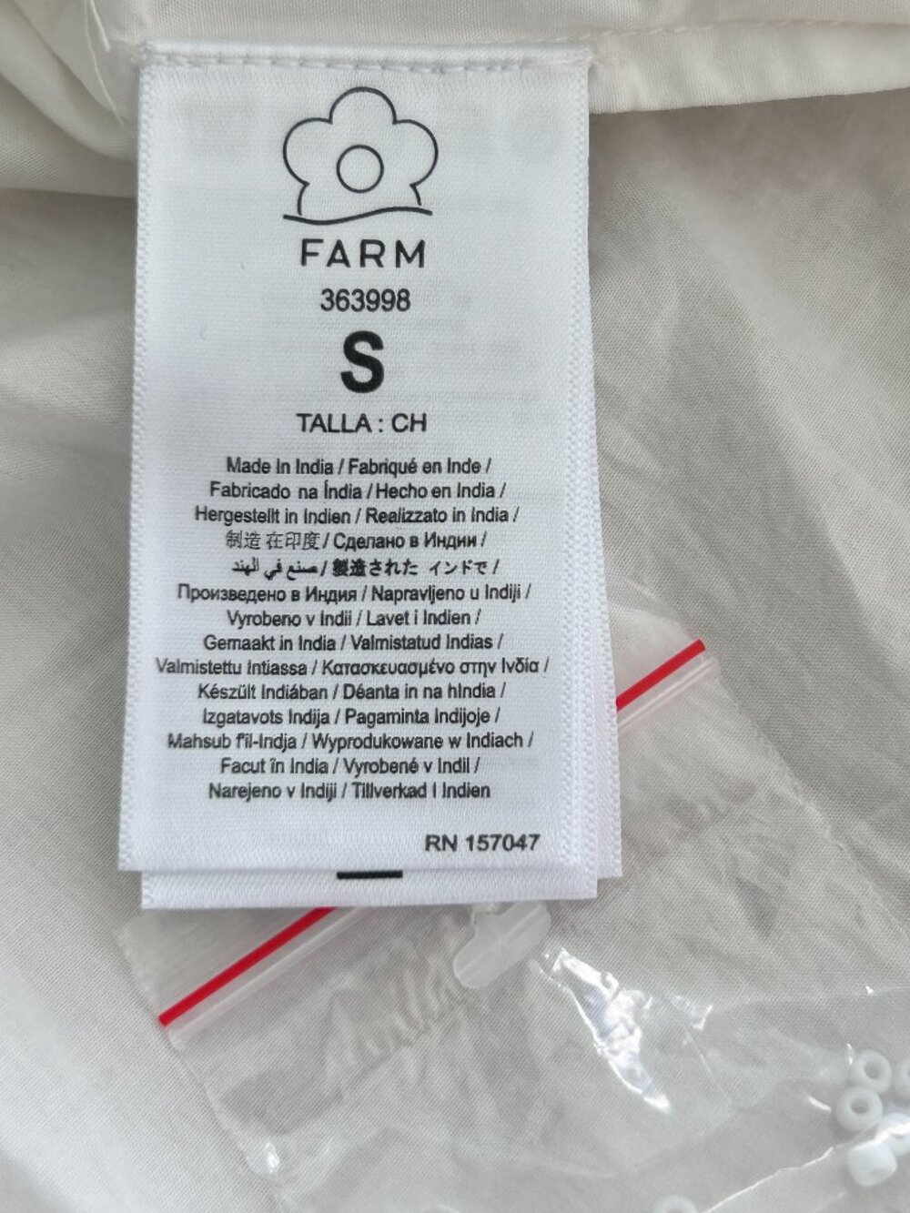Farm Rio Off-White Long Sleeve Smocked Blouse/Top/Shirt Scalloped Size Small NWT - Picture 6 of 12